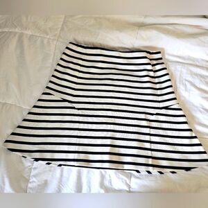 Euc Ann Taylor A line   mini Skirt  8P